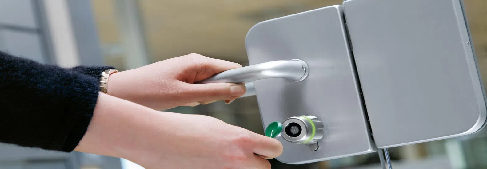 Master Locksmith Store Granada Hills, CA 818-491-5034 - push-bars